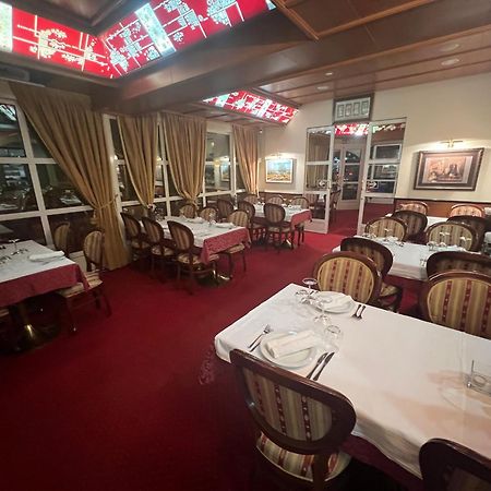 Hotel Zephyr - Plovanija ブイェ エクステリア 写真
