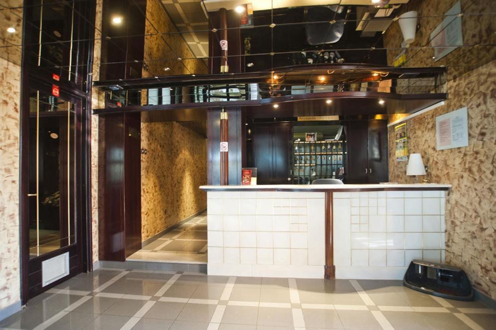 Hotel Zephyr - Plovanija ブイェ エクステリア 写真