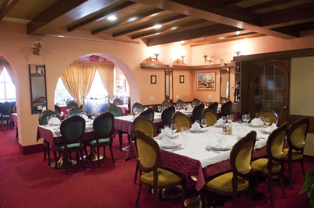 Hotel Zephyr - Plovanija ブイェ エクステリア 写真